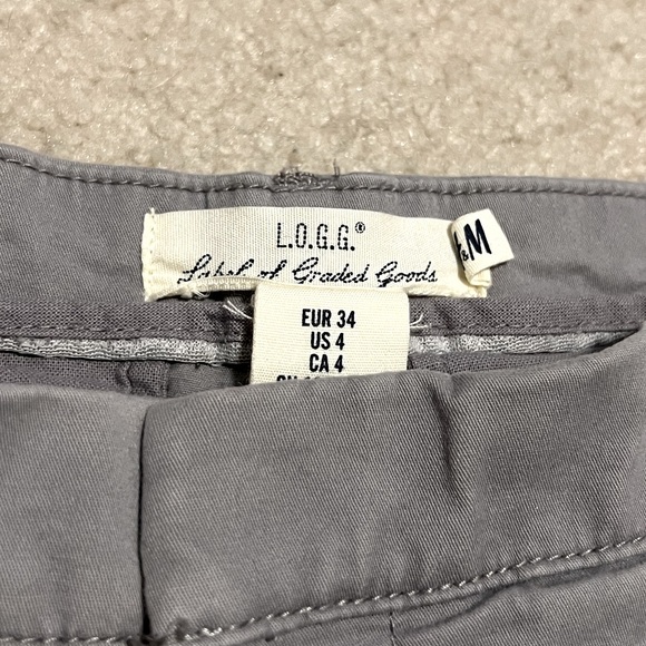 🪨 Grey Low Rise Khakis - Picture 3 of 4